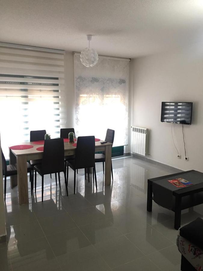 Vergarillas 1 Apartment อาบีลา ภายนอก รูปภาพ